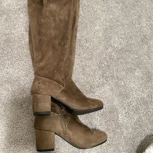Knee high Brown suede boots